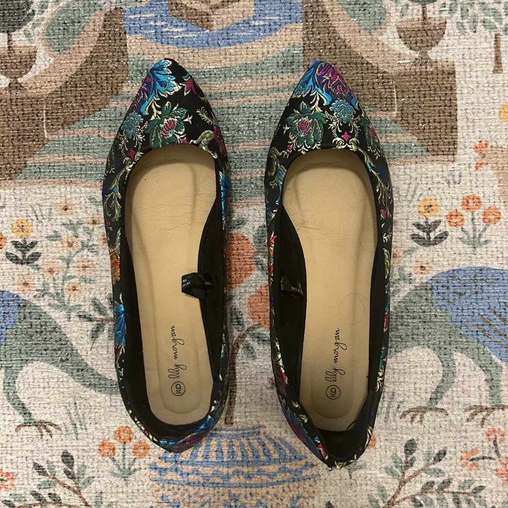 Vibrant Women's Floral Flats - Black and Blue